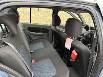 Thália  /2007/  184000km - 5