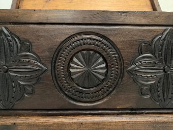 Starožitná rustikální truhla - 5