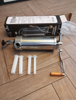 Plnička , nadievačka klobás , jaterníc na 4kg mäsa - nová - 5