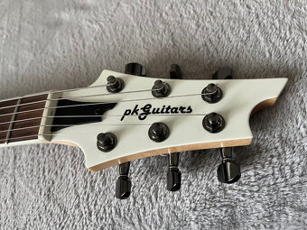 PK Guitars "V"- čko - 5