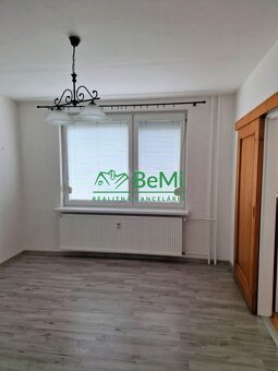 Predaj, 2 izbový zrekonštruovaný byt - Zlaté Moravce (1212-1 - 5