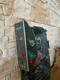 Herní doska ASUS ROG STRIX Z390-H GAMING, socket 1151 - 5