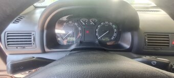 Predám Škoda Octavia I 2.0 benzin - 5