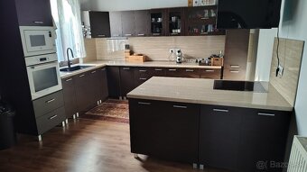 Predám väčší podkrovný rodinný dom v obci Košúty - 5