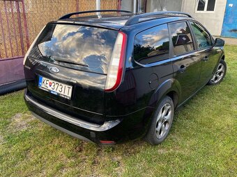 Ford Focus combi 1.6. 2010 - 5