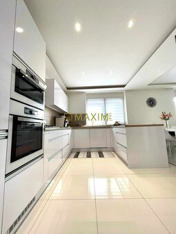 TOP - ZNÍŽENÁ CENA – Veľký 5 izbový rodinný dom po kompletne - 5