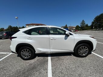 Lexus NX 300h Confort vybava rv 2016 4x4/ Vymena za lexus - 5