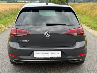 Volkswagen e-Golf, 36kWh,SoH 93%,CCS,NAVI, s DPH 14 244,- - 5