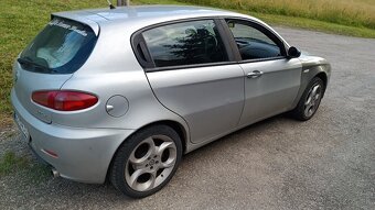 Alfa Romeo 147 1.9 JTDm 88kw - 5