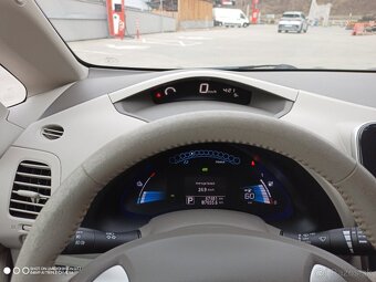 Nissan leaf r.v.2011 - 5