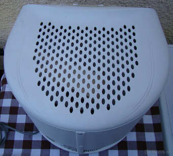 Mikrovlnná rúra Whirlpool rohová čierna farba - 5