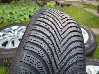 17" ALU 5x 108 orig peugeot,.. zimné 215/65 r17 michelin - 5