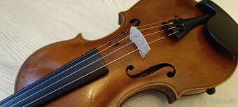 Husle 4/4 - 5