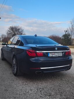 BMW 740i (3 liter benzín) - 5