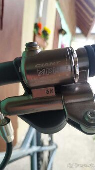 Horský bicykel giant aluxx 6000 - 5
