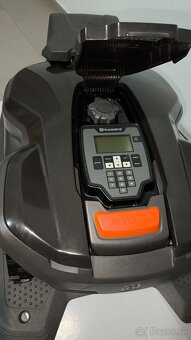 Robotická kosačka automower Husqvarna 305 + montážna sada - 5