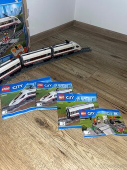 Predám LEGO City vlak 60051 – vysokorýchlostný osobný vlak - 5