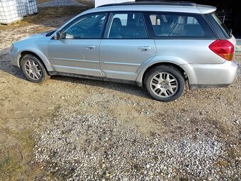 Predám auto Subaru Outback - 5