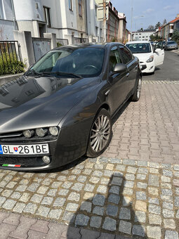 Alfa Romeo 159 Sedan 2.4 JTDm 147 kW, manuál - 5