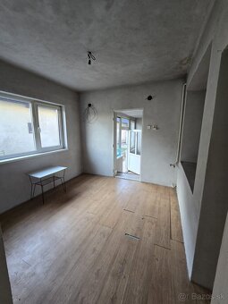 Na predaj klasický rodinný dom s bohatou rozlohou - 5