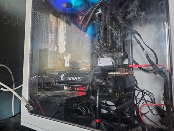 Xenon 16 jadier, 45MB cache, 32GB RAM, GTX 1080 - 5