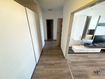 2 IZB. BYT S BALKÓNOM V CENTRE MESTA, 58M2, TOVÁRENSKÁ UL., - 5