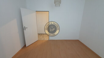 PREDAJ: 3 izbový byt 68 m2 + loggia ul. L. Svobodu - 5
