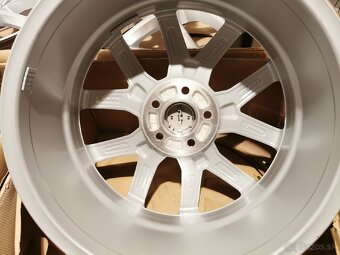 Nové disky Volvo R18 - 5