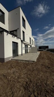 | predaj 4 izbový byt s predzahradkou, Stare Grunty, Bratisl - 5