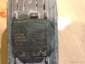 HILTI NURON BATÉRIA + NABÍJAČKA - 5