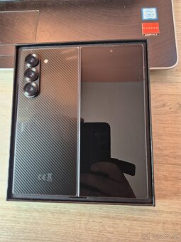 Samsung Z Fold 6 - 5