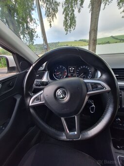 Predám skoda rapid -1.2TSI, 81KW,r. 2015,256607km - 5