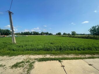 Stavebný pozemok 1000m2 na okraji obce, VESELÉ pri Piešťanoc - 5