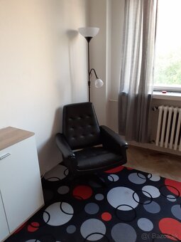 Hľadám jednu osobu do podnájmu - Staré Mesto - 5