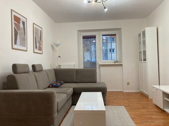 2-izb. byt s presklenou lodžiou - Martin - centrum -PRENÁJOM - 5
