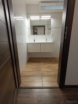 3-izbový byt s balkónom v obľúbenej časti Hlín - 5