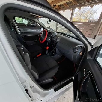 Dacia Duster 1,6 zdvihák ZŤP - 5