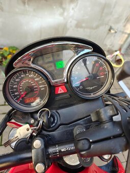 Moto Guzzi Breva 750 - 5