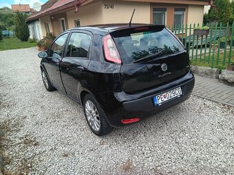 Predám Fiat Punto 1.2 Benzin Evo - 5
