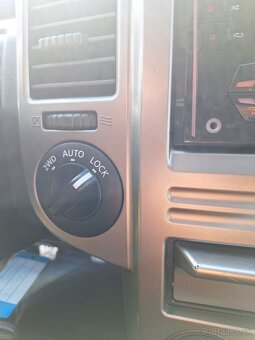 NISSAN X TRAIL 2,2 DIESEL 100KW 4X4 ŤAŽNÉ KLÍMA - 5