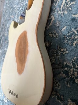 MILAN ČÍŽ HANDMADE 51" P-BASS + fender case - 5