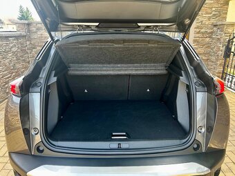 Peugeot 2008 1.5 BlueHDi 130 Allure EAT8 - 5