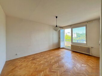 NA PREDAJ 3,5 izbový byt v centre mesta Prievidza - 5