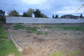 REZERVOVANÝ: zaujímavý stavebný pozemok 898m2 - Mostová - 5