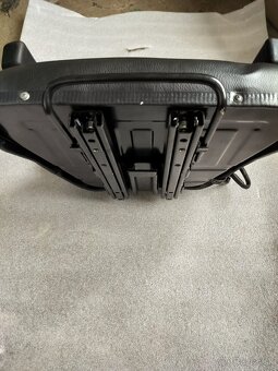 Vyhřívaná sedačka pro jeřáby s opěrkami, 24V - 5