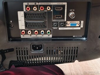 Predám 32" LCD TV Samsung LE32R81B - 5