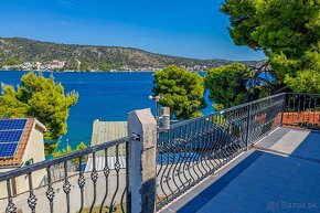 PREDAJ Vila so štyrmi apartmánmi pri mori,Rogoznica - 5