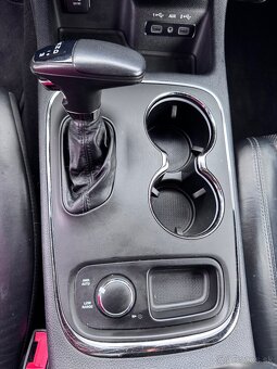 DODGE DURANGO 5.7 R/T / 6 míst / - 5