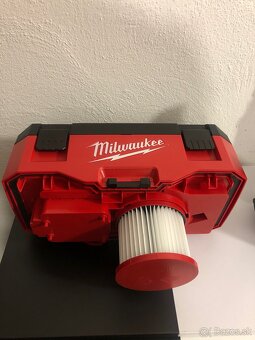 Milwaukee aku vysávač pre suché i mokré vysávanie - 5