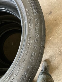Letné pneu 235/45R20 viem aj prezuť - 5